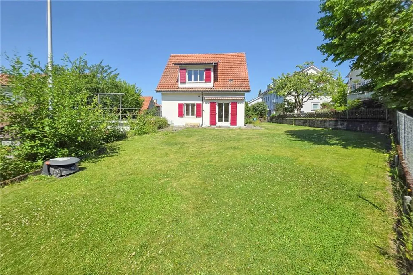 Maison individuelle indépendante dans un quartier résidentiel prisé à Spiegel près de ... - Photo 1 sur 13