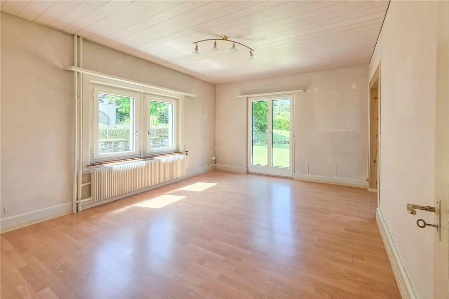 Maison individuelle indépendante dans un quartier résidentiel prisé à Spiegel près de ... - Photo 5 sur 13