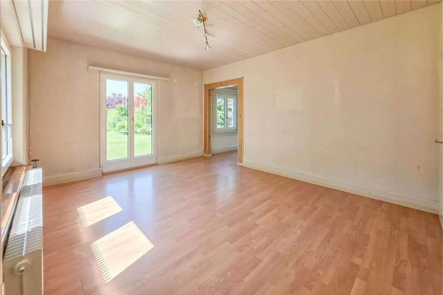 Maison individuelle indépendante dans un quartier résidentiel prisé à Spiegel près de ... - Photo 6 sur 13