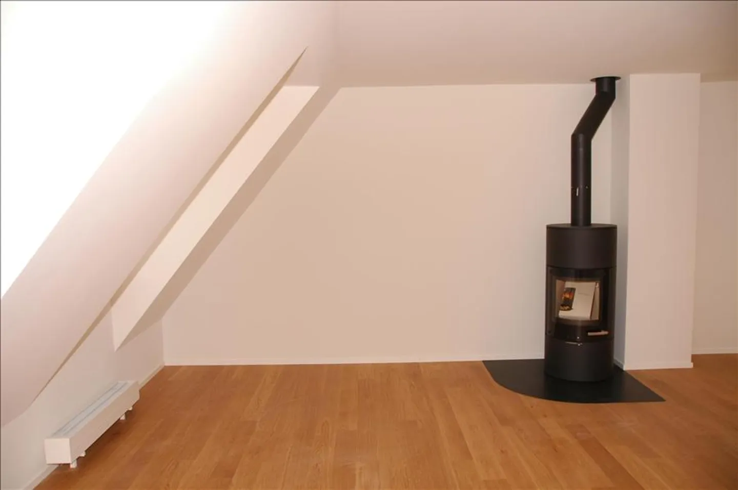In the heart of St. Gallen - rent without a deposit! - Photo 3 of 10
