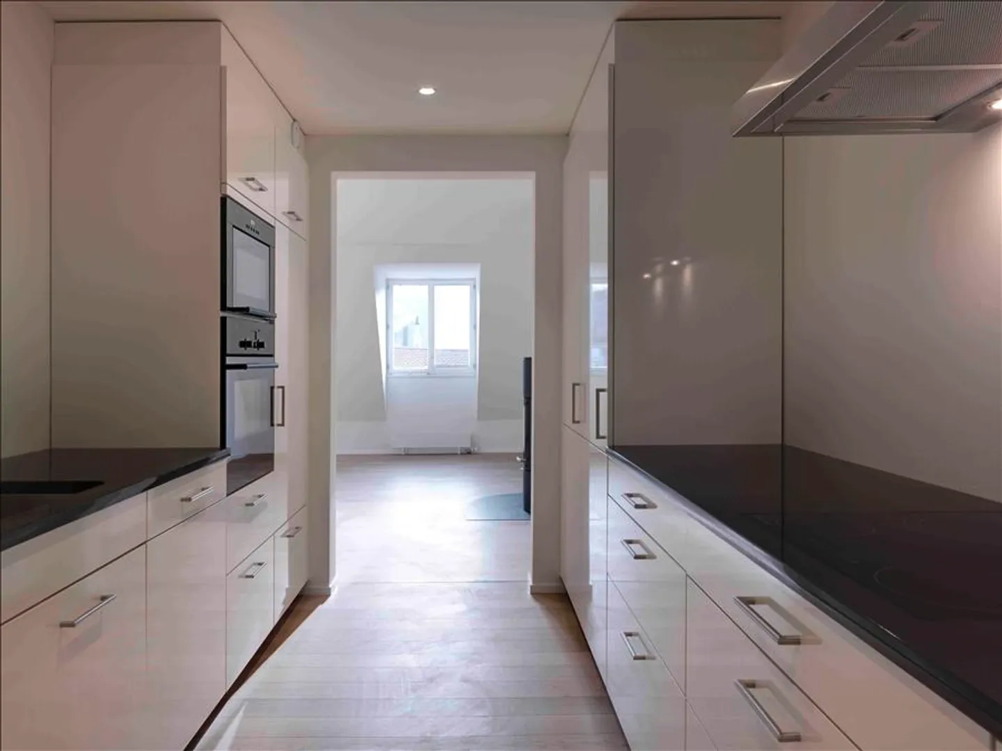 In the heart of St. Gallen - rent without a deposit! - Photo 5 of 10