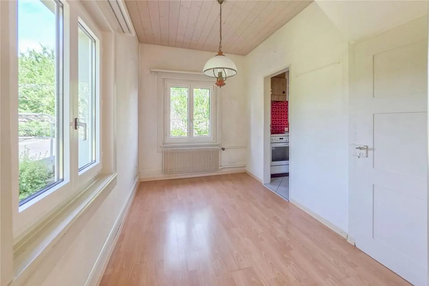 Maison individuelle indépendante dans un quartier résidentiel prisé à Spiegel près de ... - Photo 8 sur 13