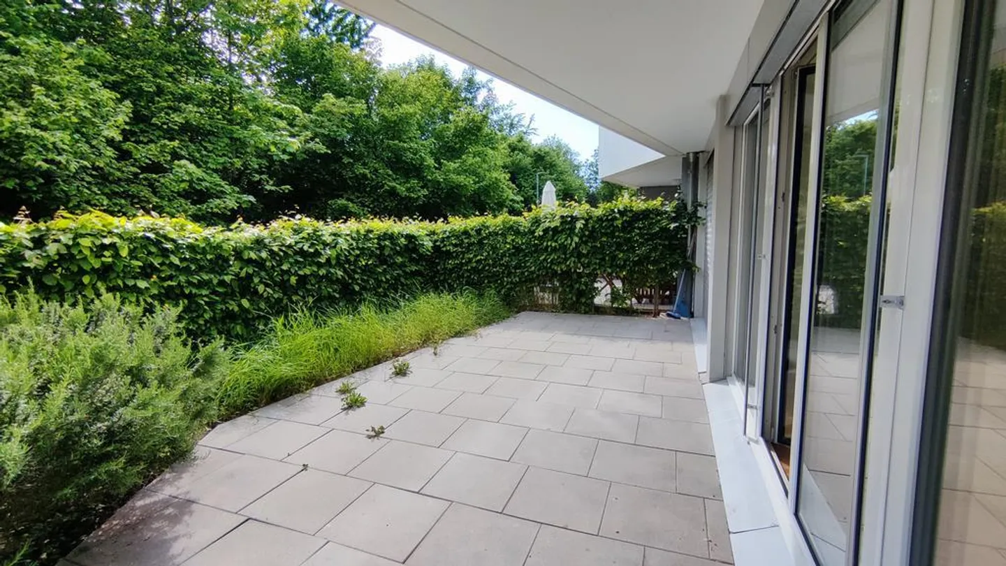 Charmante 4-Zimmer-Wohnung im Erdgeschoss in einem Viertel von 2018 - Foto 1 von 10