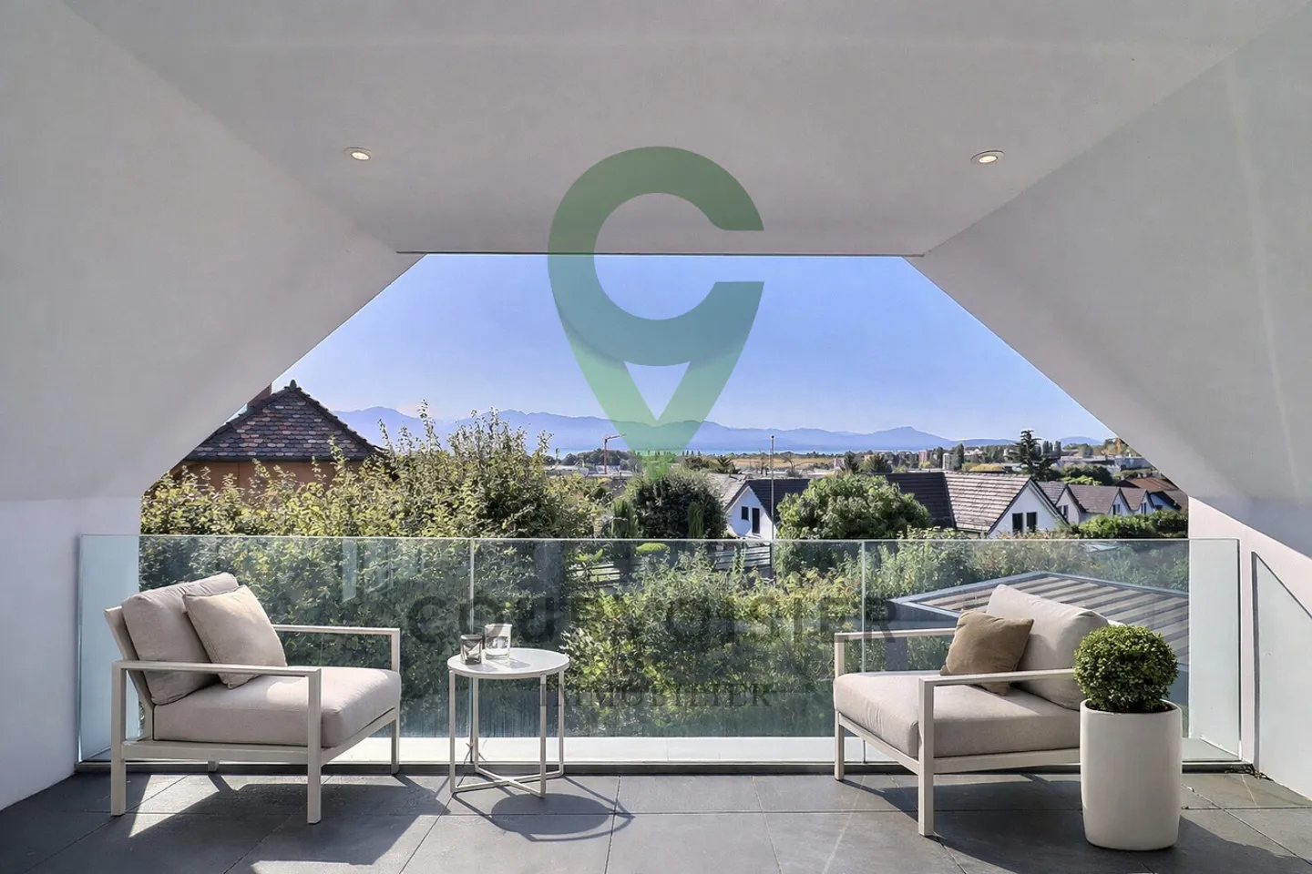 The Excellence of a Penthouse at the Gates of the City of Morges - Photo 2 of 10