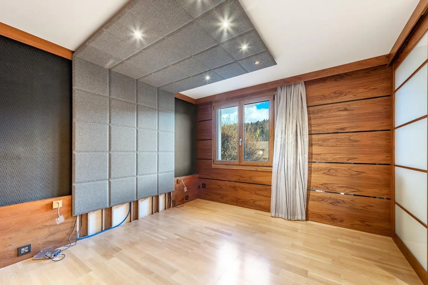 Zentral, stilvoll, einzigartig - 6.5-Zimmer-Wohnjuwel - Foto 5 von 8