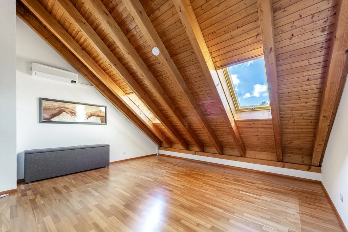 Zentral, stilvoll, einzigartig - 6.5-Zimmer-Wohnjuwel - Foto 7 von 8