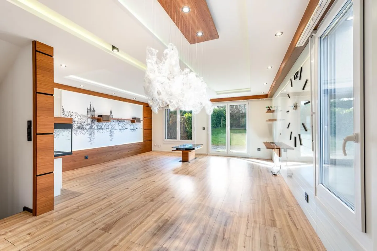 Zentral, stilvoll, einzigartig - 6.5-Zimmer-Wohnjuwel - Foto 8 von 8