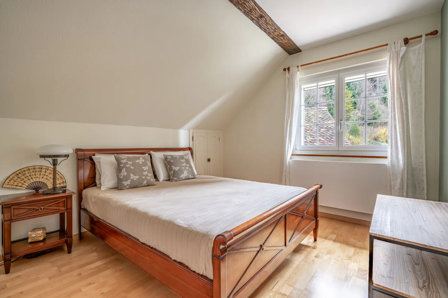 Exceptional Property in Absolute Calm - Photo 10 of 13