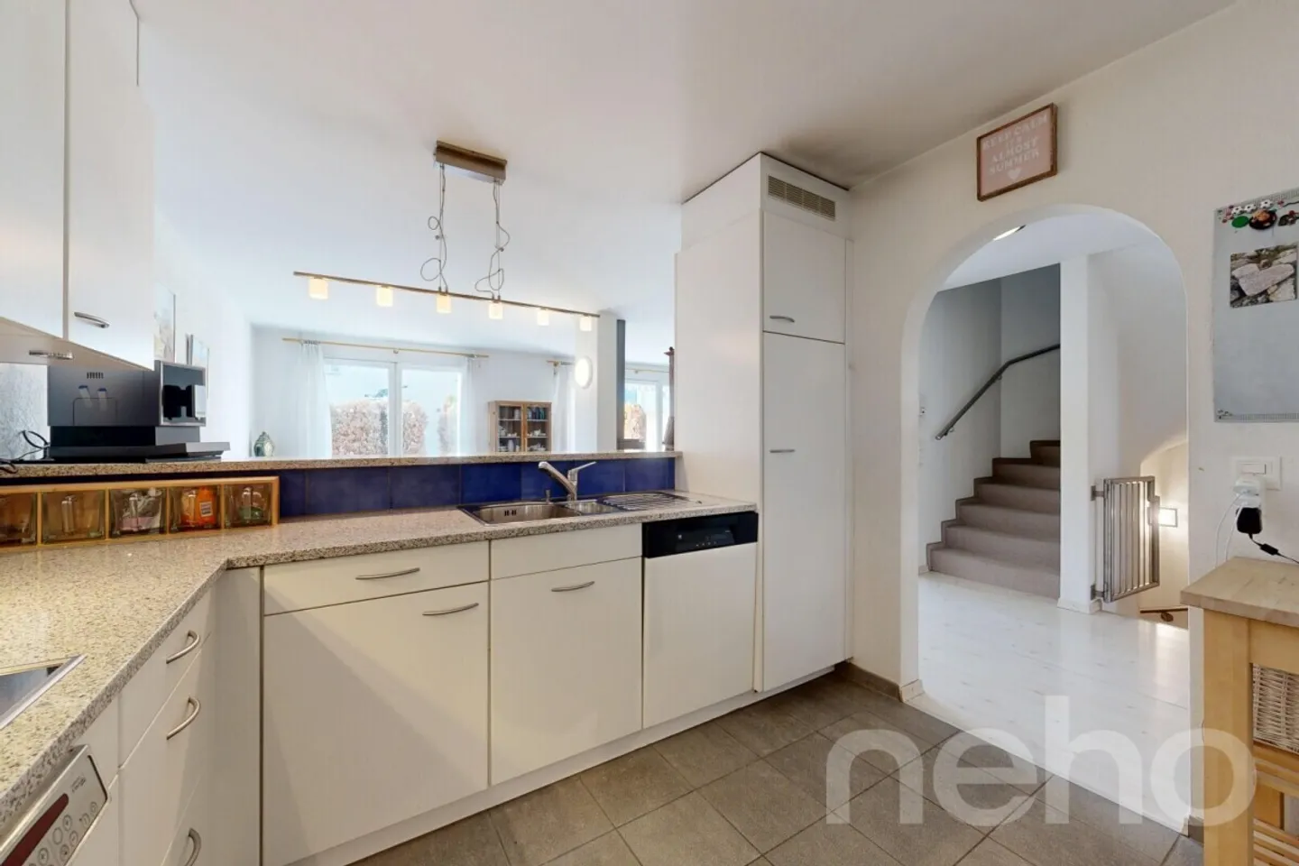 Appartamento duplex 5,5 locali con giardino, soleggiato e tranquillo - Foto 4 di 12