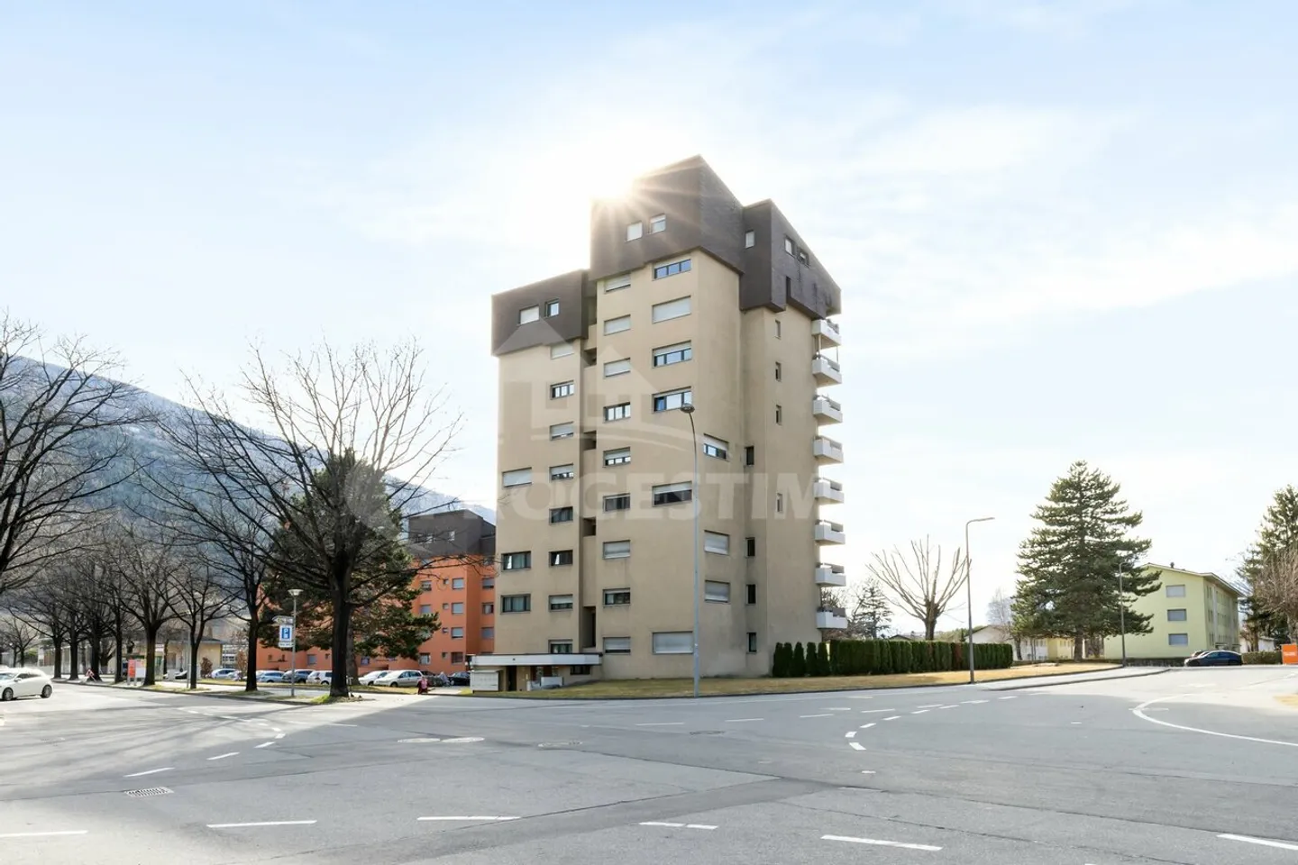 IDEALMENTE SITUATO VICINO ALL'OSPEDALE - Foto 10 di 10