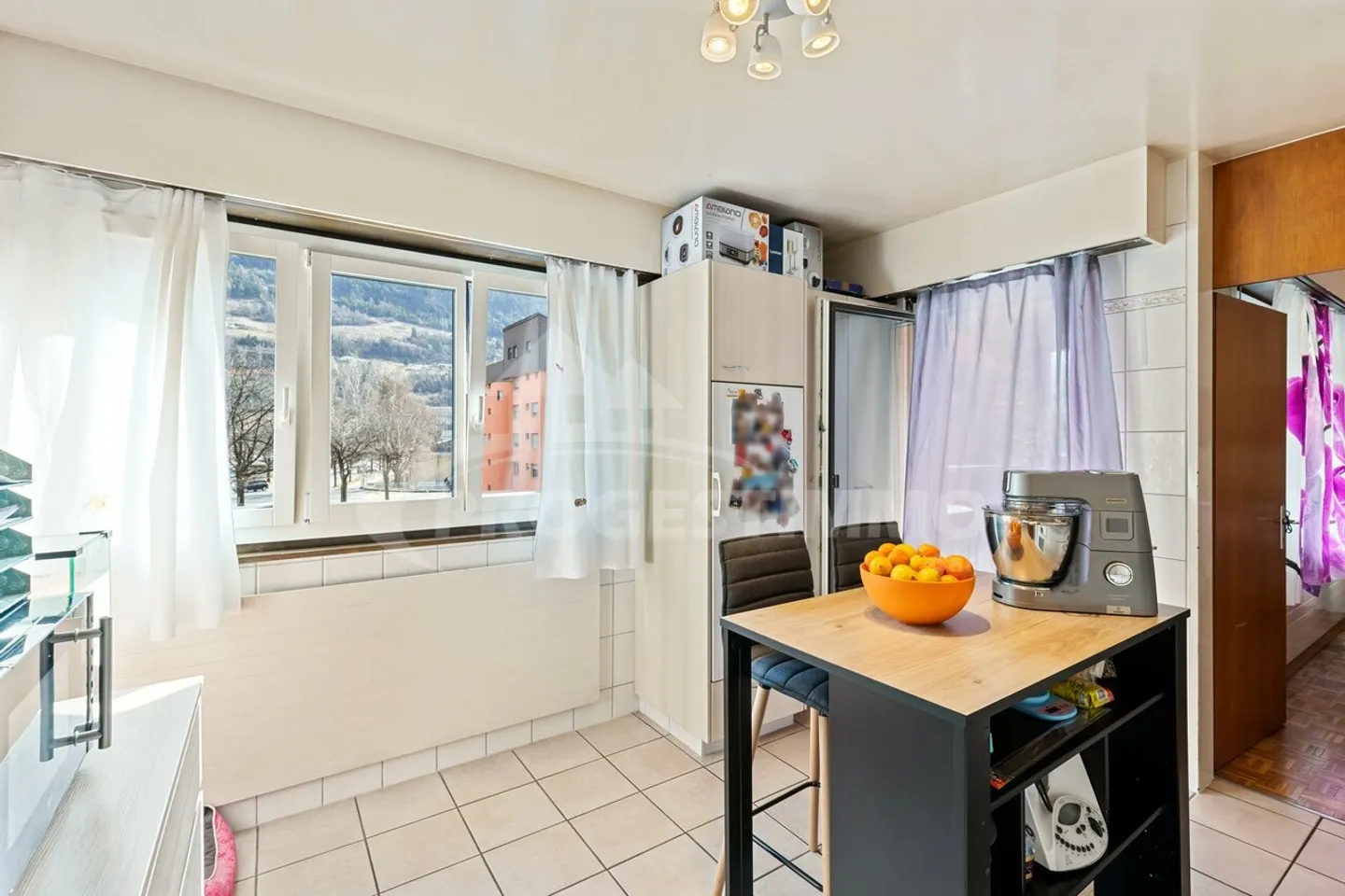 IDEALMENTE SITUATO VICINO ALL'OSPEDALE - Foto 4 di 10