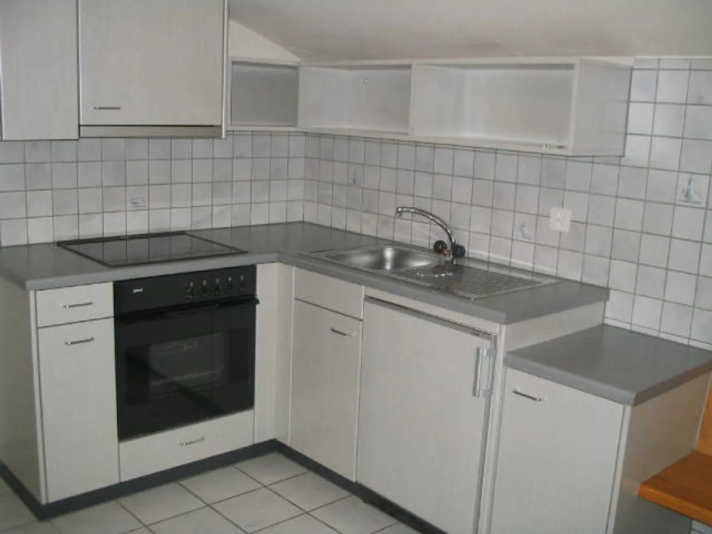 Charming apartment with excellent transport connections - Photo 2 of 8