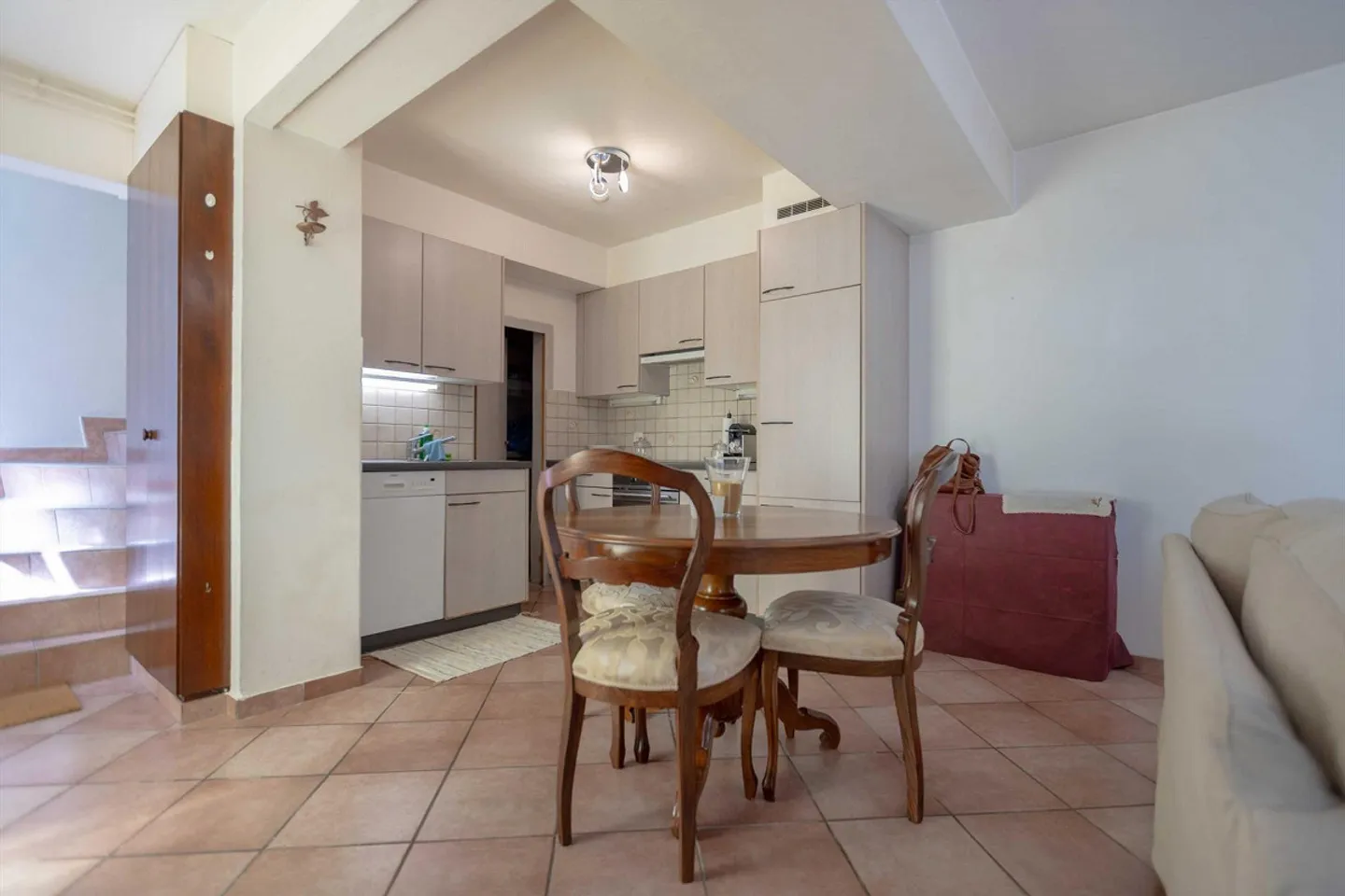 SPLENDIDO 2.5 LOCALI DUPLEX CON CAMINO IN NUCLEO A CURIO - Photo 2 of 10