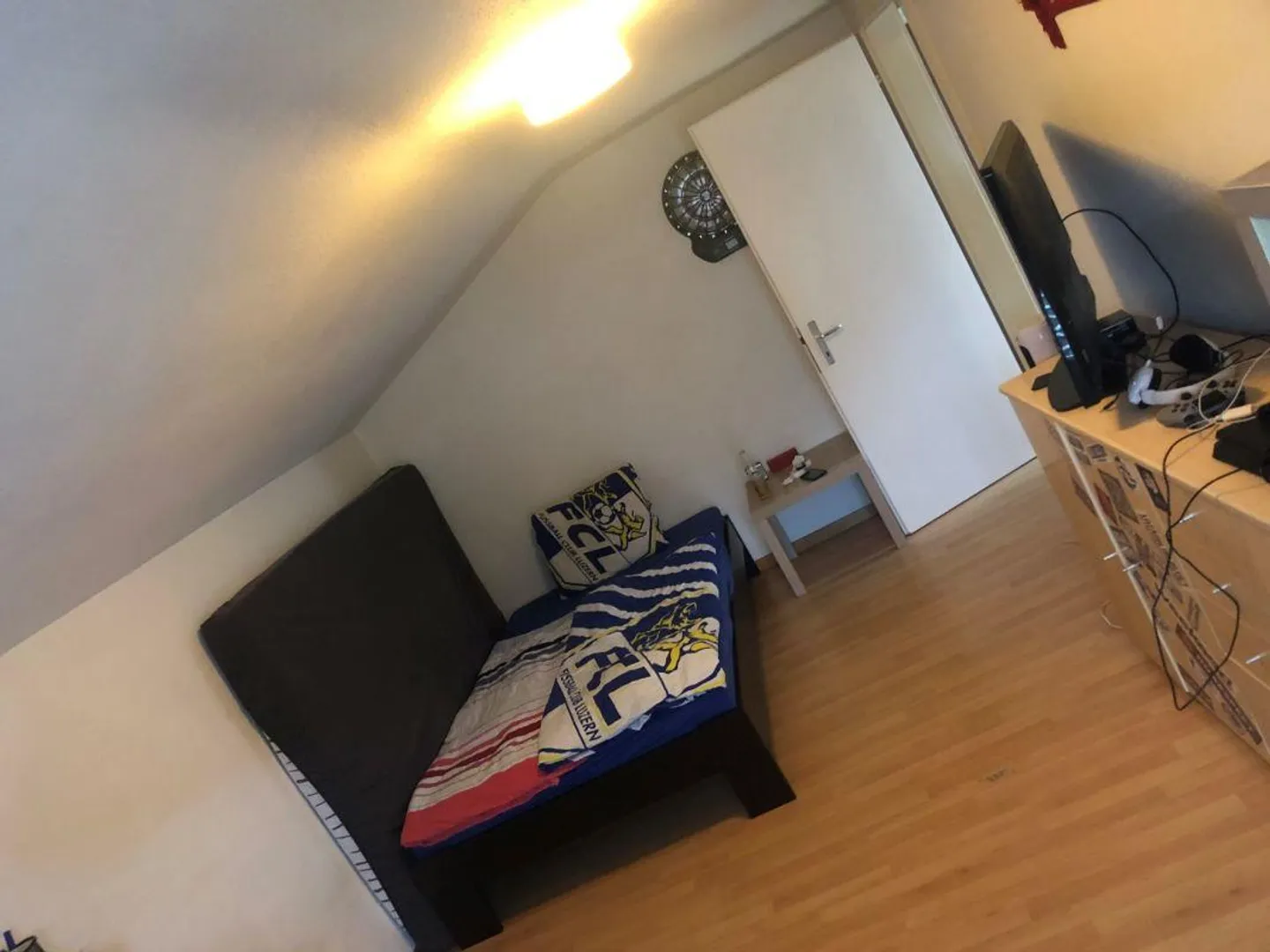 Charming apartment with excellent transport connections - Photo 5 of 8