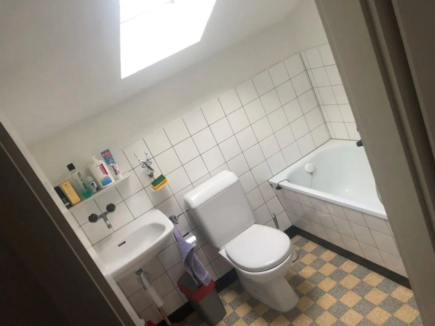 Charming apartment with excellent transport connections - Photo 7 of 8