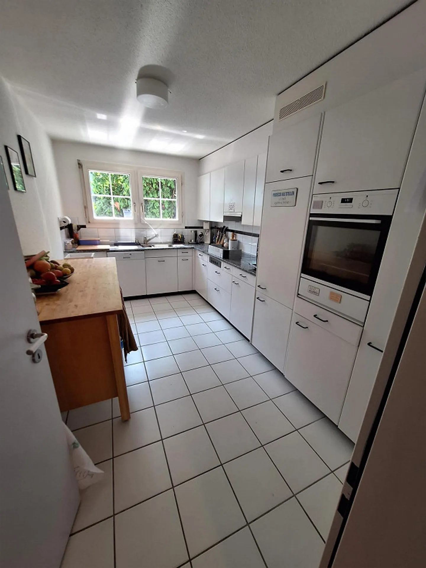 Belle appartement de jardin en périphérie de Zurich - Photo 4 sur 11