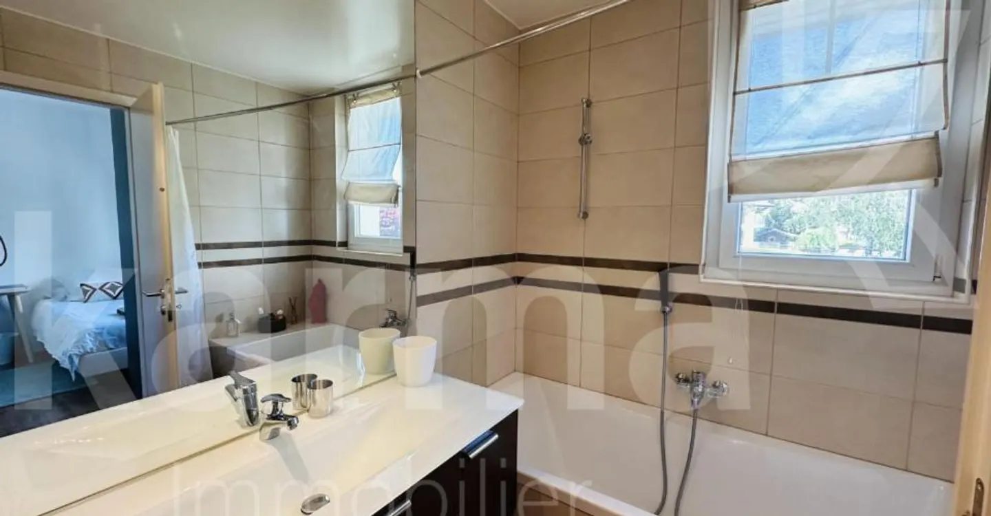 Appartamento di Lusso con Terrazza - Foto 6 di 9