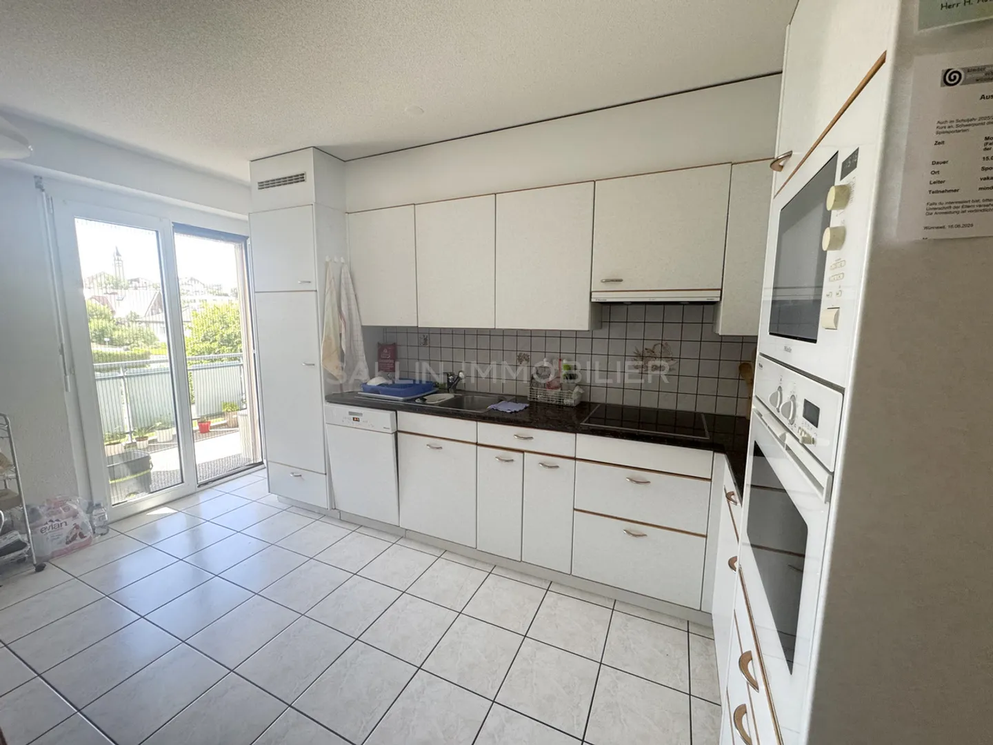 Vendita di 3 appartamenti, 2x 5 stanze e 4 stanze + 3 posti auto interni - Foto 9 di 12