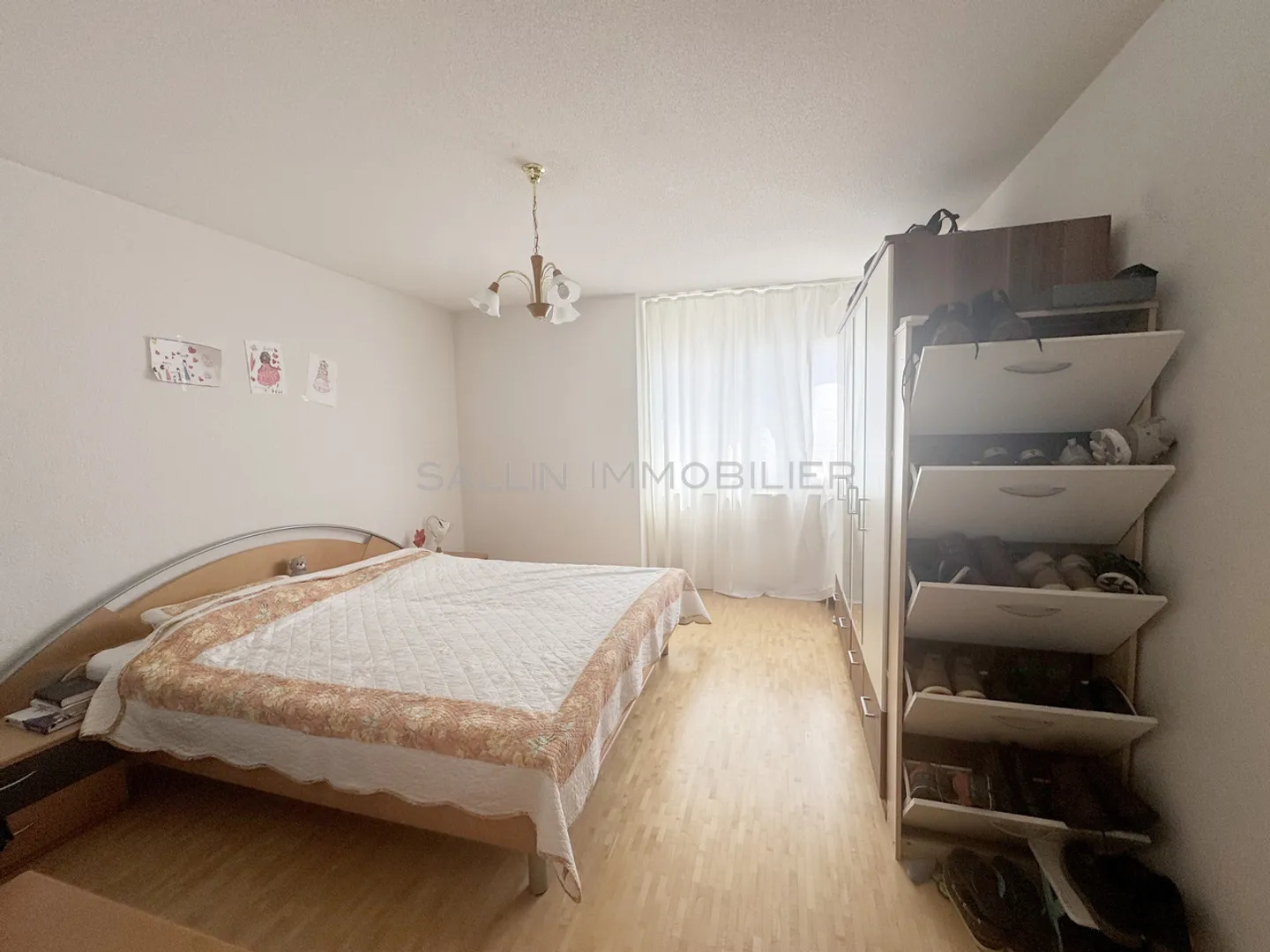 Vendita di 3 appartamenti, 2x 5 stanze e 4 stanze + 3 posti auto interni - Foto 12 di 12