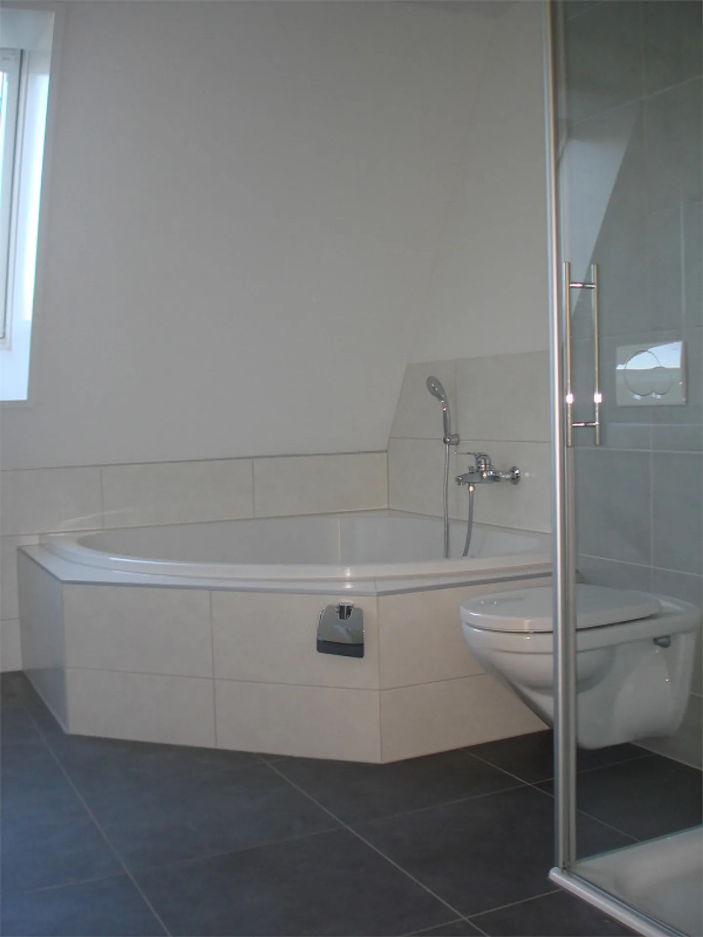 Komfortable Wohnung mit Balkon - Foto 4 von 5