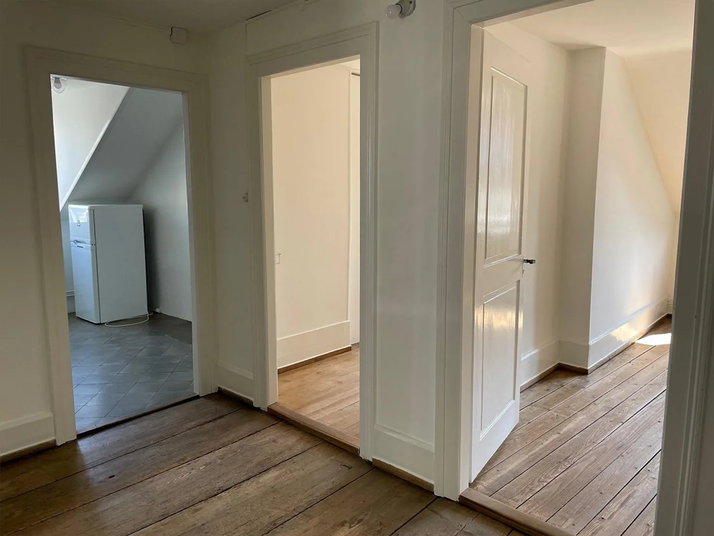 Appartement sous les toits de 3 pièces dans le cœur de Lucerne - Photo 4 sur 8