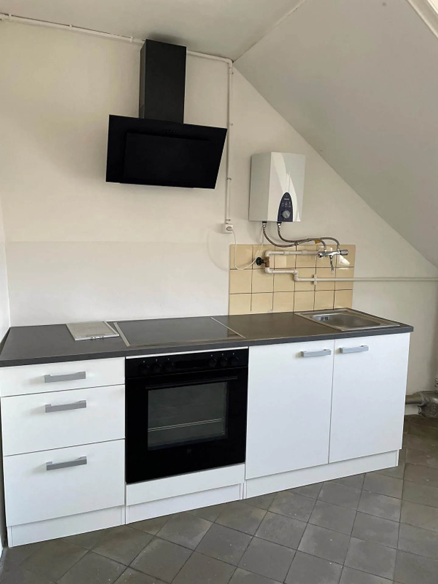 Appartement sous les toits de 3 pièces dans le cœur de Lucerne - Photo 5 sur 8
