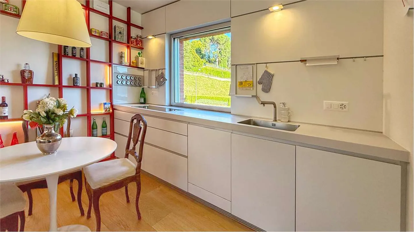 Wunderschönes Dachgeschoß-Duplex mit Seeblick zum Verkauf - Foto 7 von 13