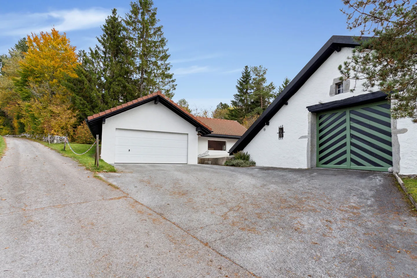 Authentic Neuchâtel Farm on the Edge of Fields - Photo 14 of 15