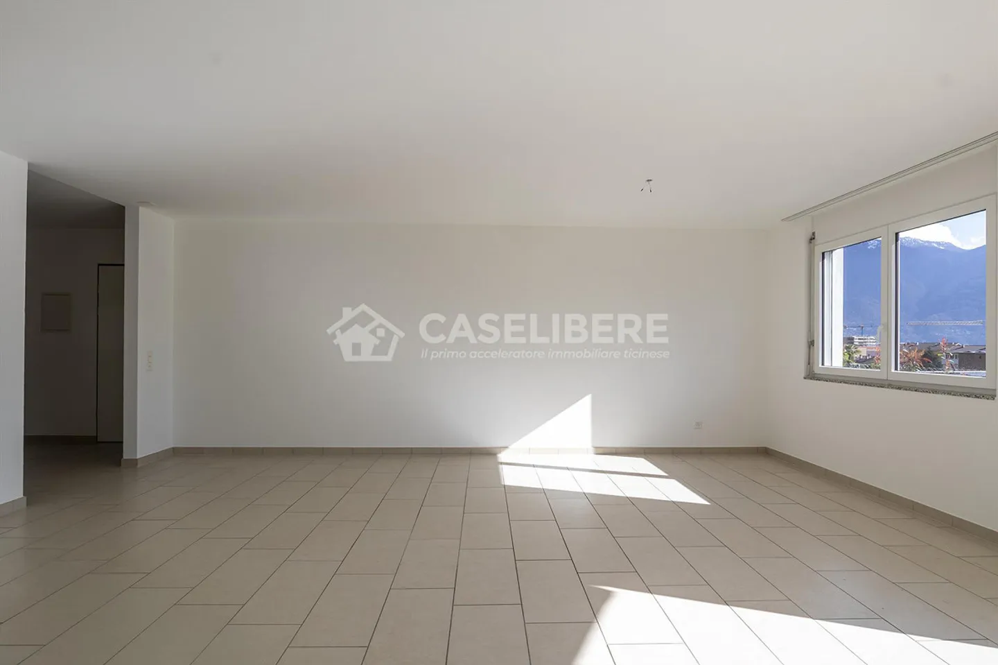 ELEGANT 3.5 ROOMS IN SOLDUNO WITH GARDEN AND OPEN VIEW - Photo 6 of 15