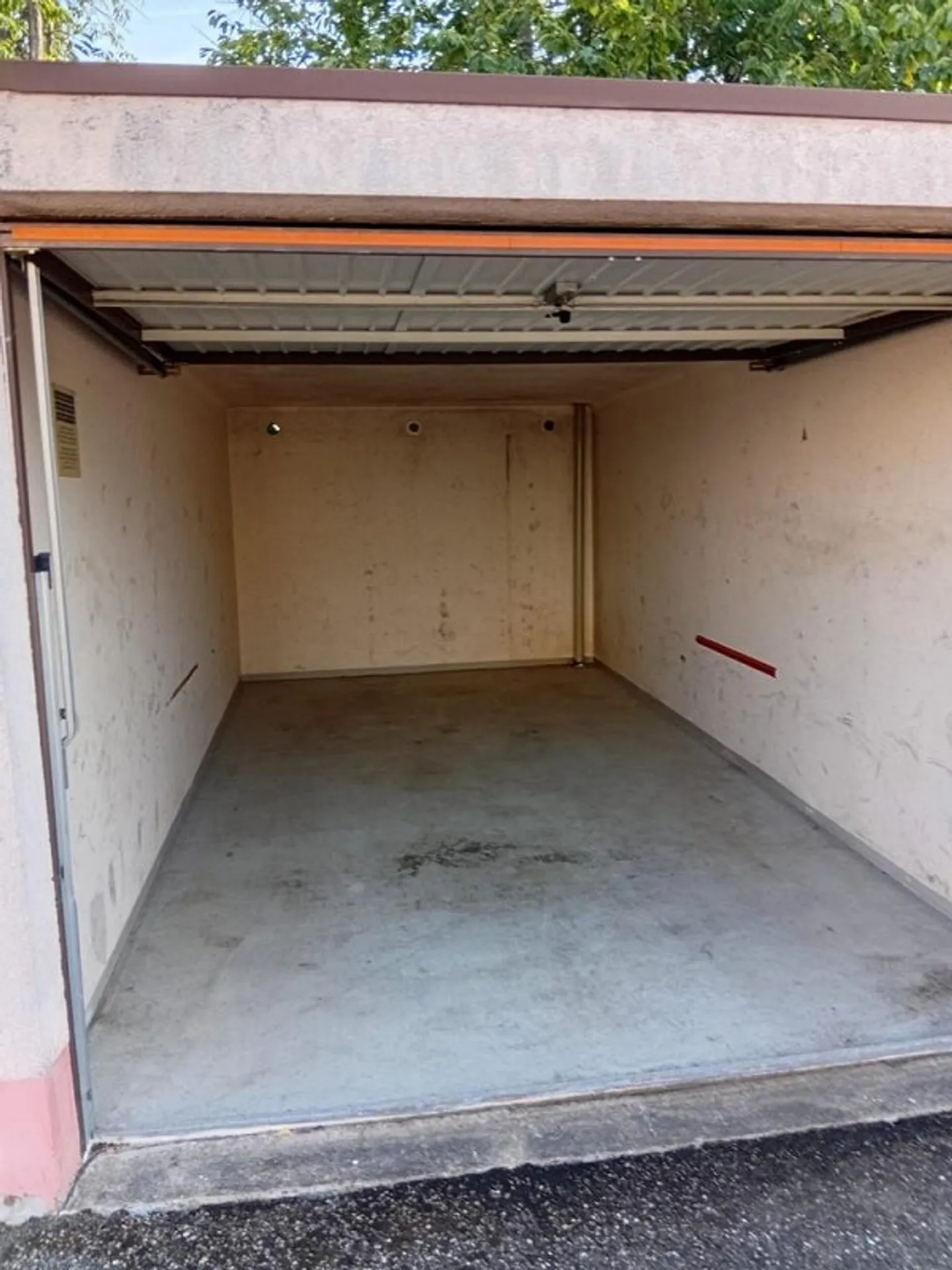 Single Garage, 2915 Bure - Photo 1 of 1