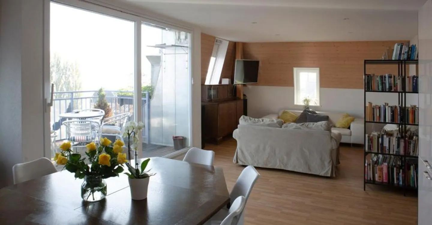 Appartamento duplex di 6,5 locali con magnifica vista sul lago e sulle Alpi - Foto 2 di 13