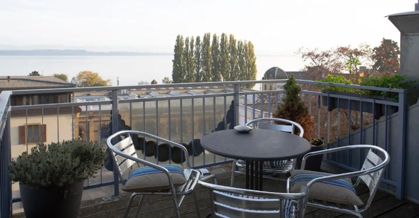Appartamento duplex di 6,5 locali con magnifica vista sul lago e sulle Alpi - Foto 3 di 13