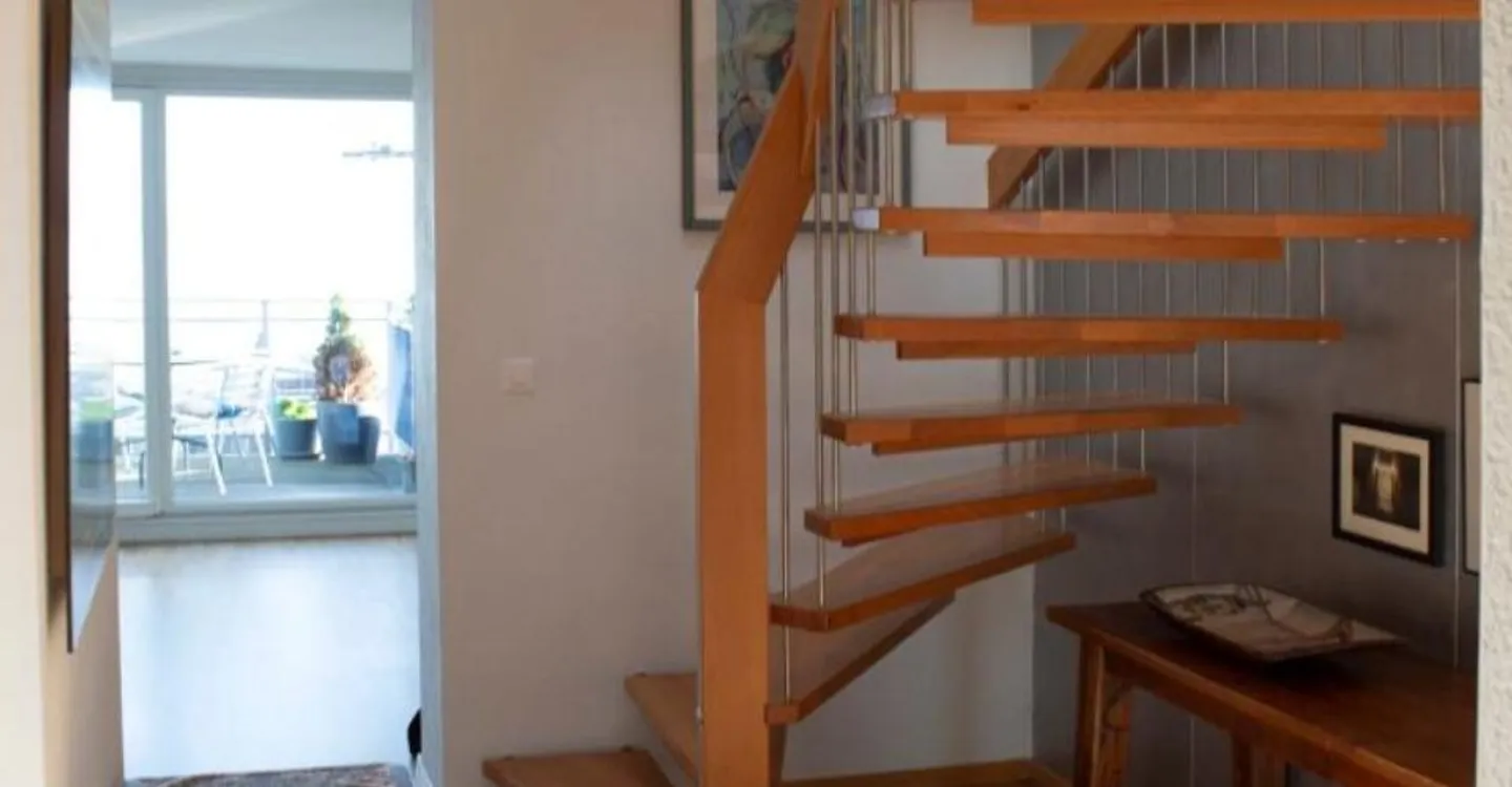 Appartamento duplex di 6,5 locali con magnifica vista sul lago e sulle Alpi - Foto 10 di 13