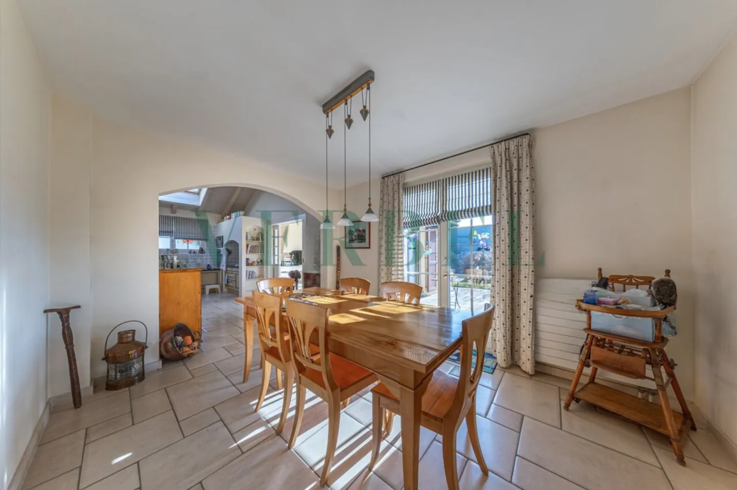 Wunderschönes Familienhaus mit Schwimmbad - Foto 4 von 5