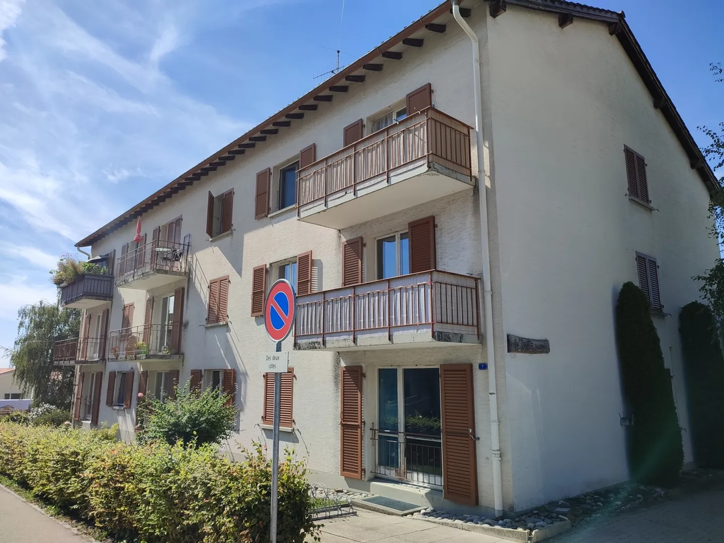 SEMSALES / Rue de l'Ecole 7 / 3,5 Zimmer im Erdgeschoss mit Balkon - Photo 1 sur 7