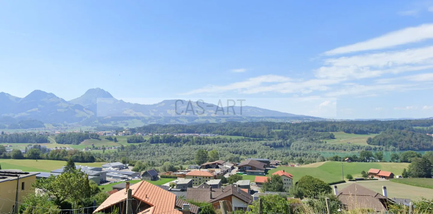 Modern Apartment with Stunning Views - Photo 5 of 5