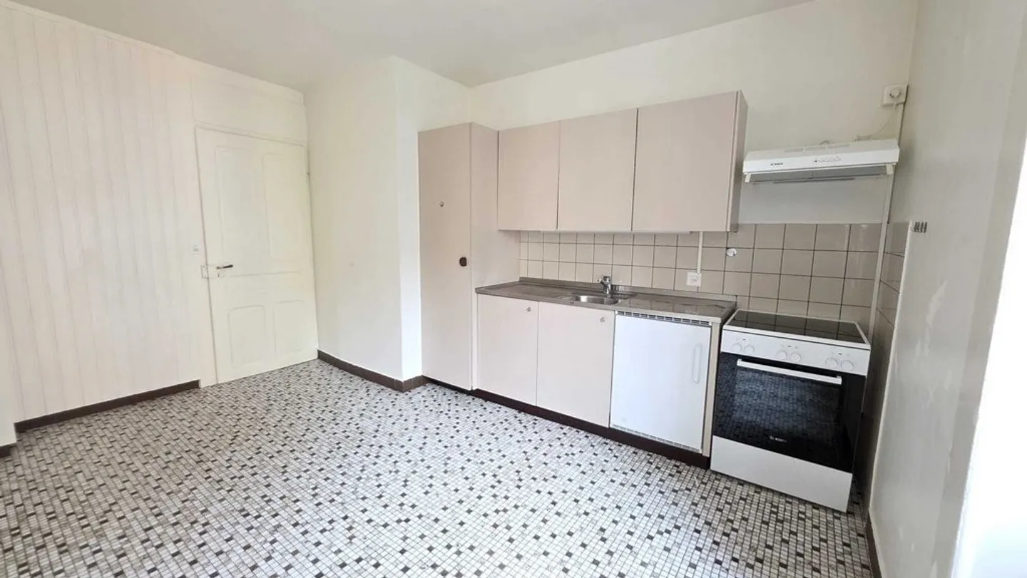 APPARTAMENTO DI 3 STANZE IN AFFITTO - Foto 2 di 11