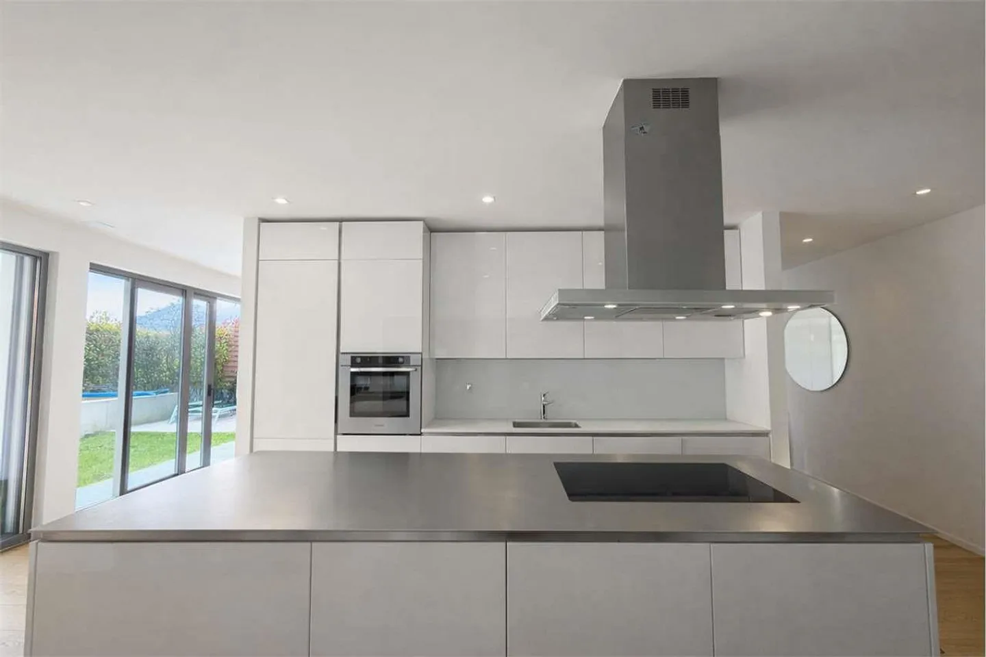 Appartement élégant de 5 pièces avec jardin privé à Bironico - Photo 5 sur 13