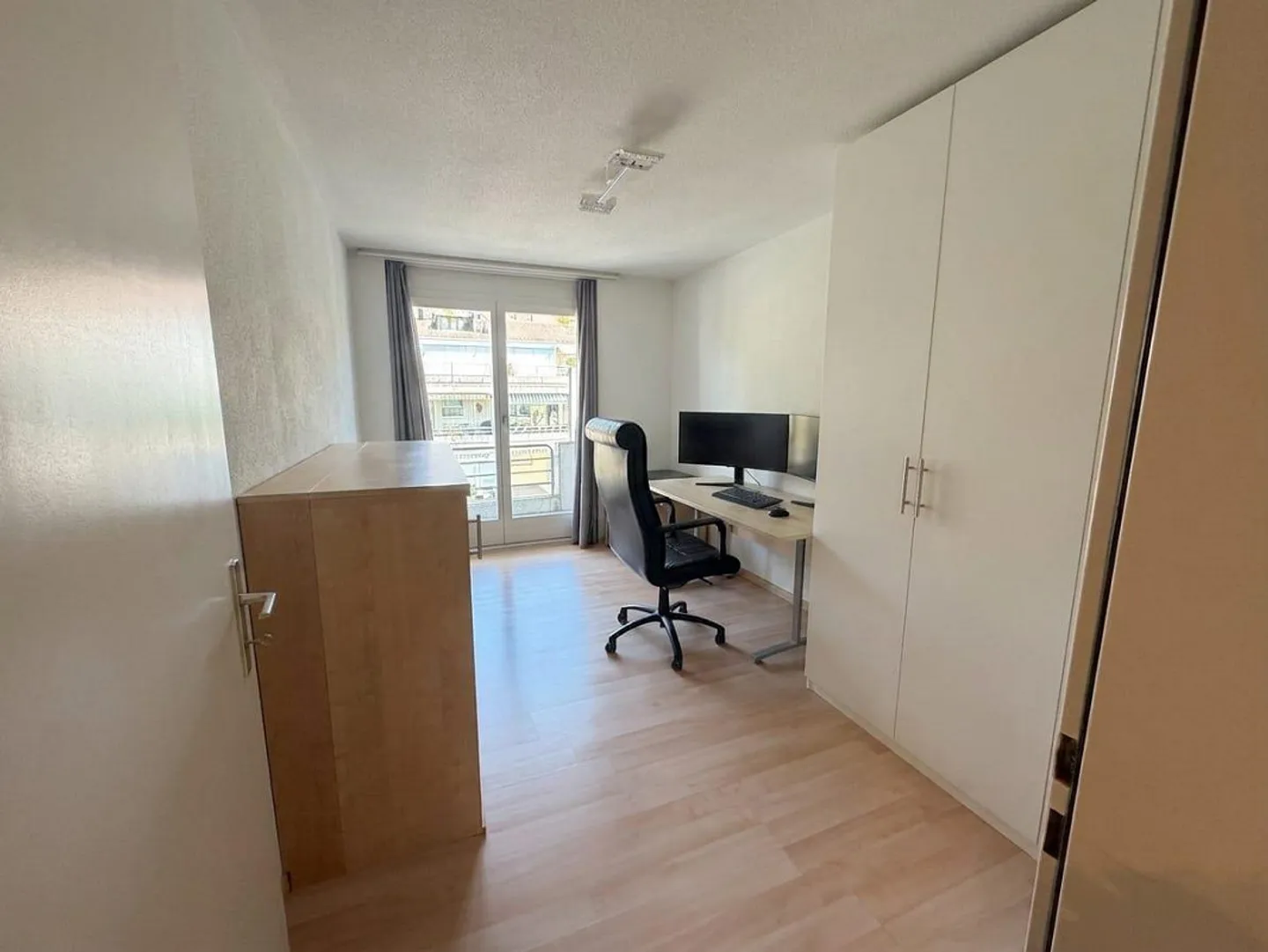 4-room apartment with balcony & garage for sale in Unterkulm - Photo 10 of 10