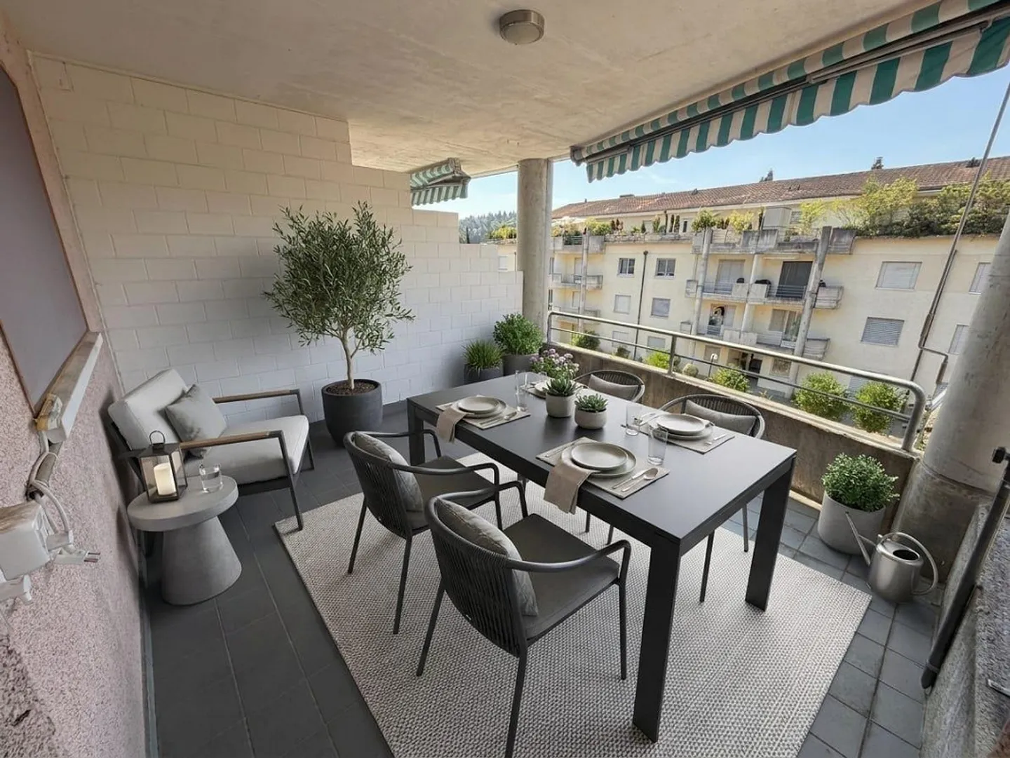 4-room apartment with balcony & garage for sale in Unterkulm - Photo 2 of 10