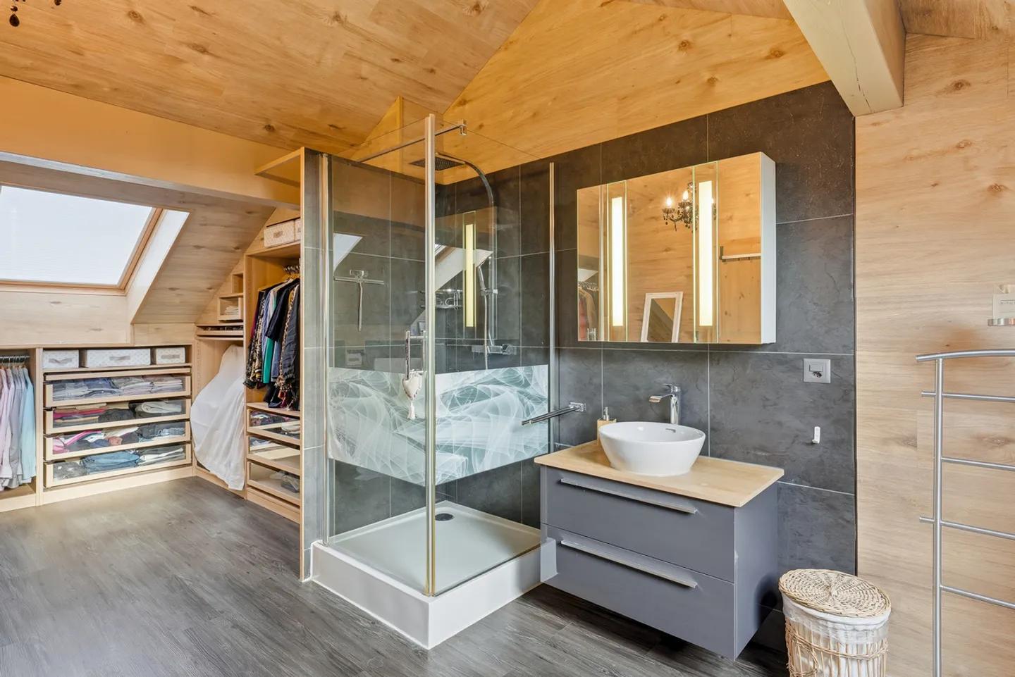 Maison mitoyenne 5,5 pièces avec jardin et vue imprenable sur le lac - Photo 23 sur 28