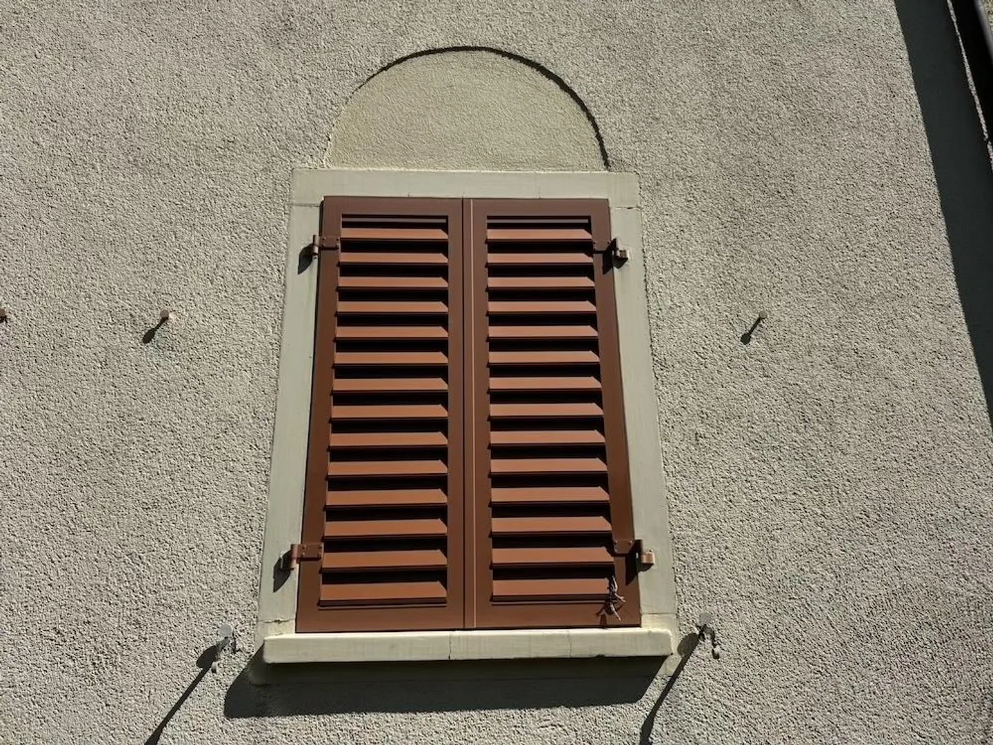 Casa unifamiliare in una posizione attraente nel quartiere di Zelgli - Foto 3 di 8