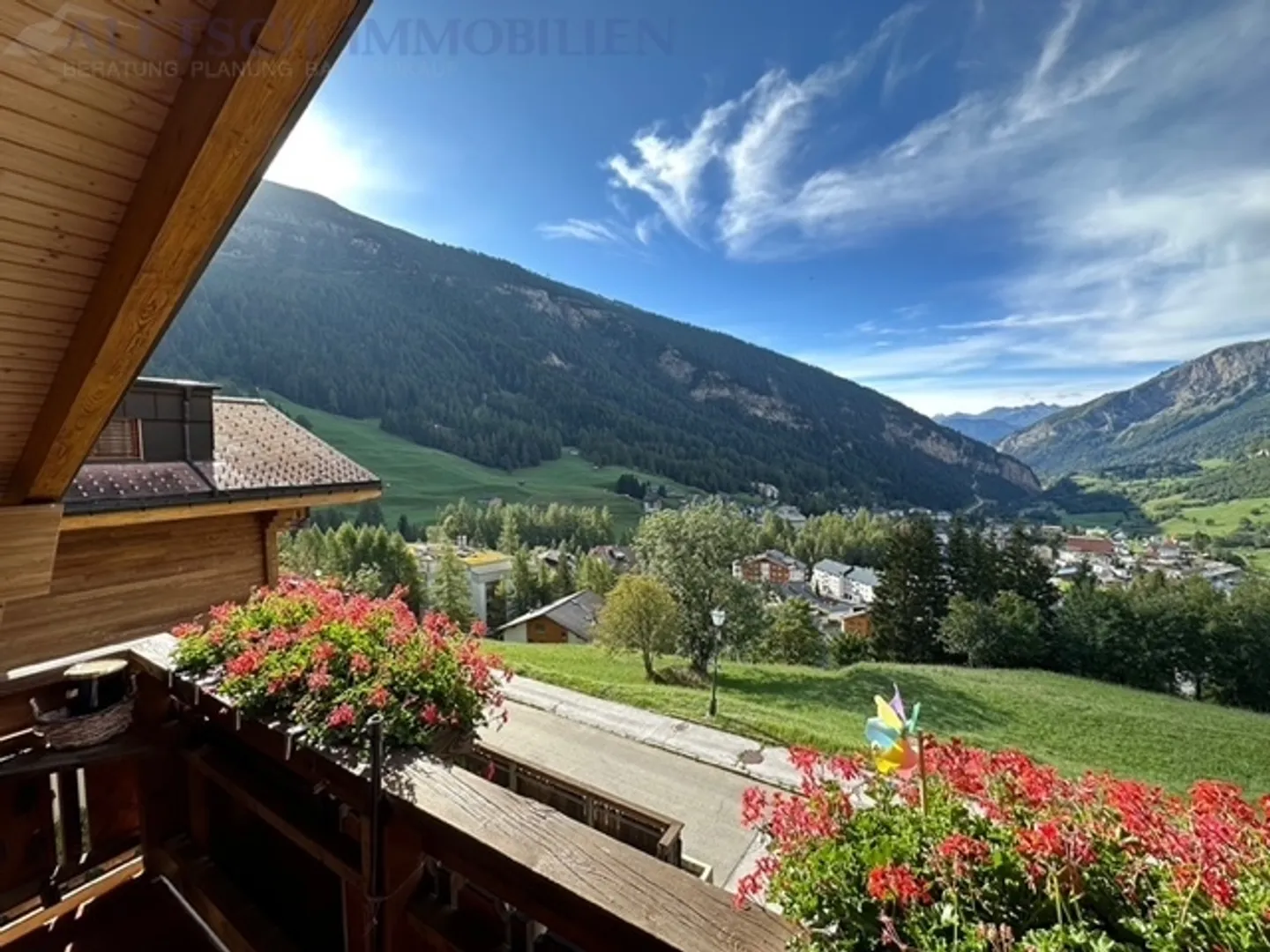 In vendita, appartamento mansardato di 3,5 locali a Leukerbad / VS - Foto 1 di 6