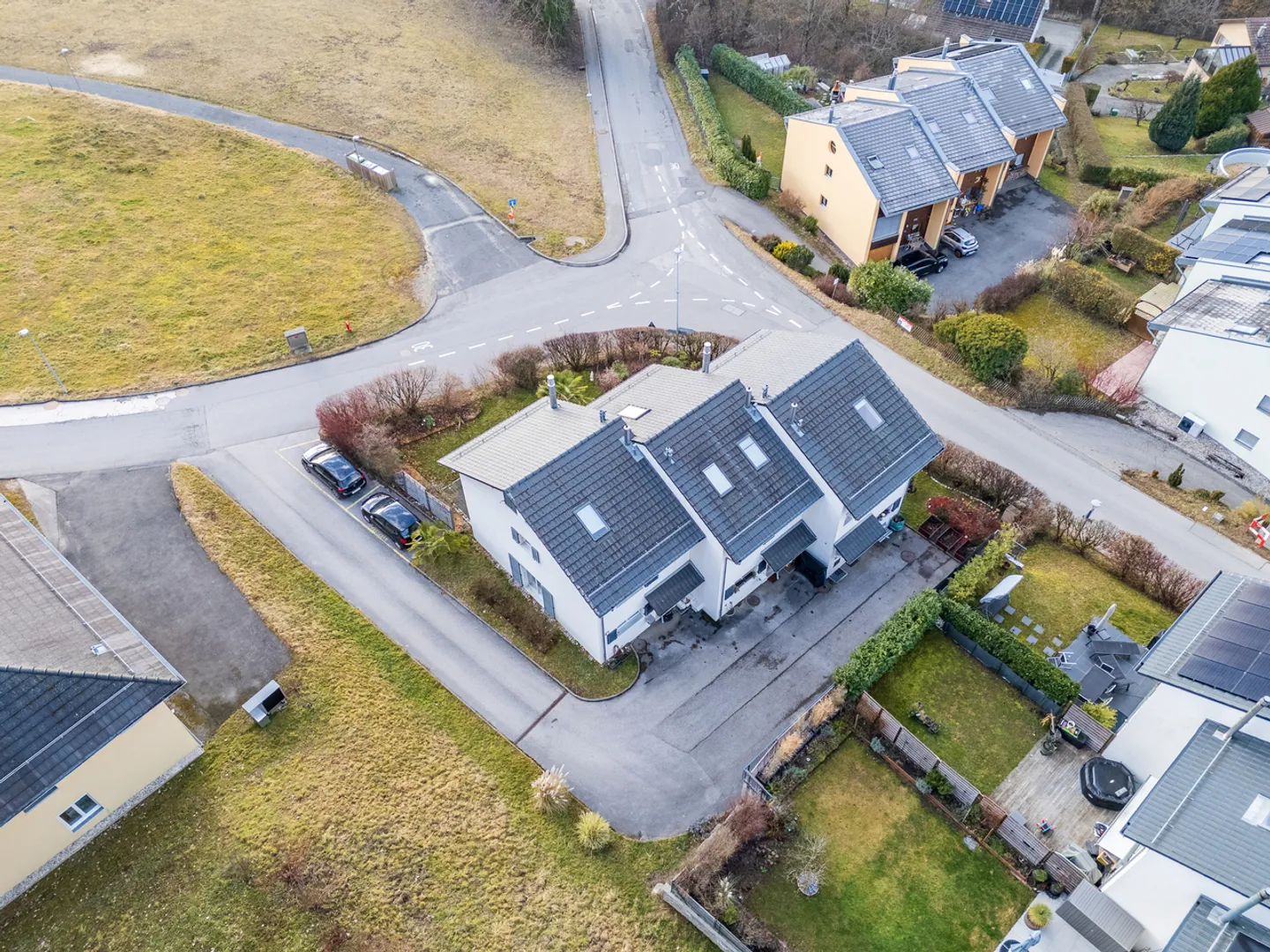 Maison mitoyenne 5,5 pièces avec jardin et vue imprenable sur le lac - Photo 27 sur 28