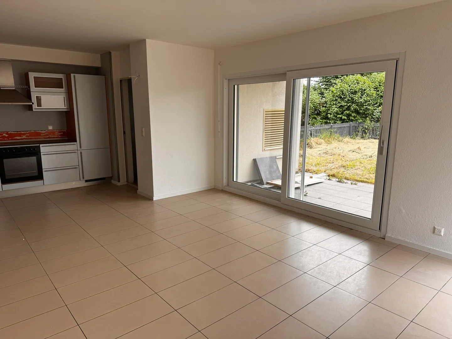 «Grandsivaz, zu vermieten, Wohnung von 4,5 Zimmern, 100m2, Garten von 100m2» - Foto 2 von 8