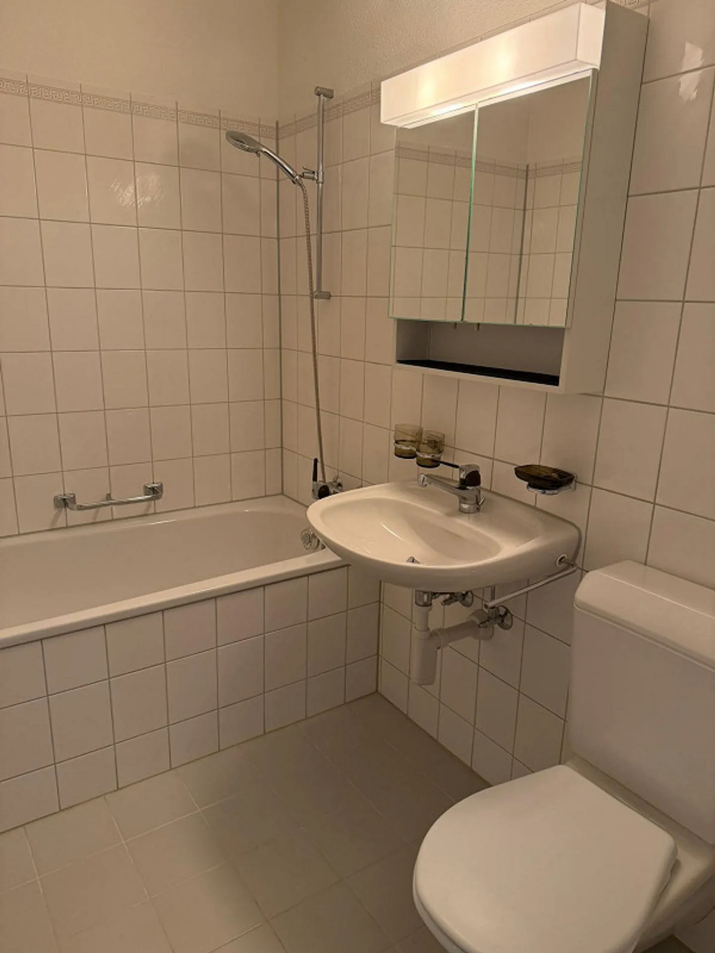 Apartment - Photo 3 of 6