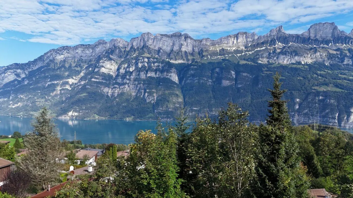 IHRE RÜCKZUGSOASE MIT MALERISCHER AUSSICHT - Foto 1 von 24