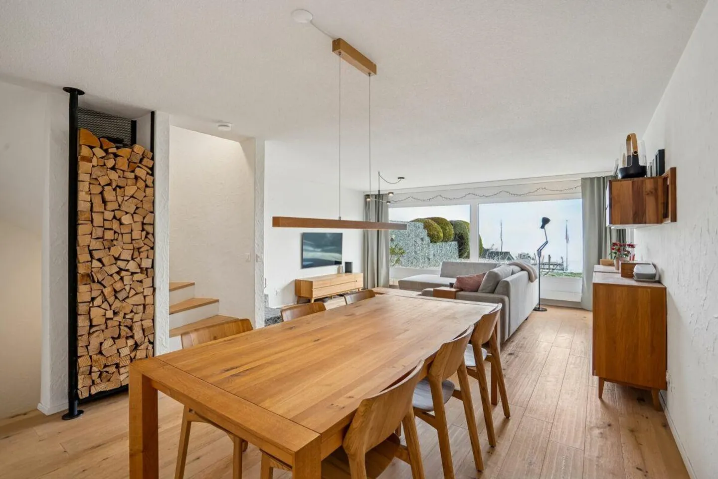 End Row House with Stunning View - Photo 3 of 15