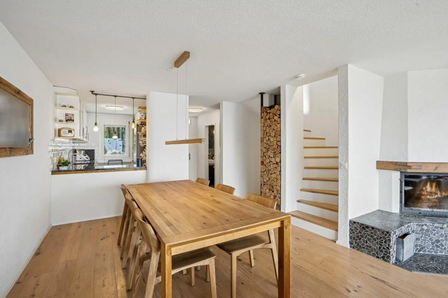 End Row House with Stunning View - Photo 2 of 15