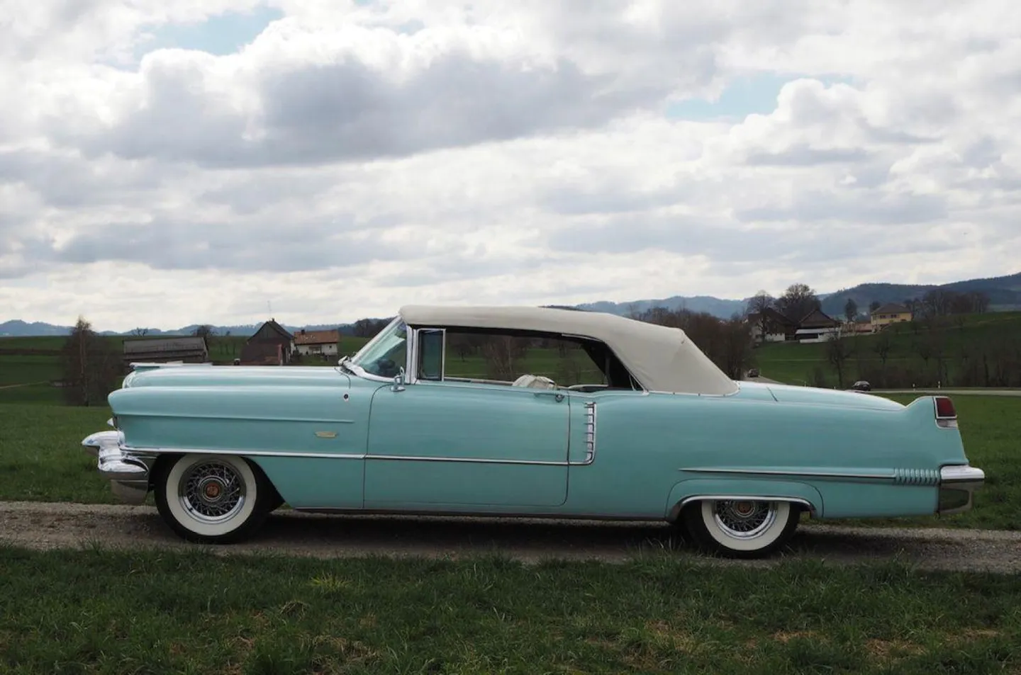 Underground parking space in private garage - ideal for classic cars, etc. - Photo 1 of 1